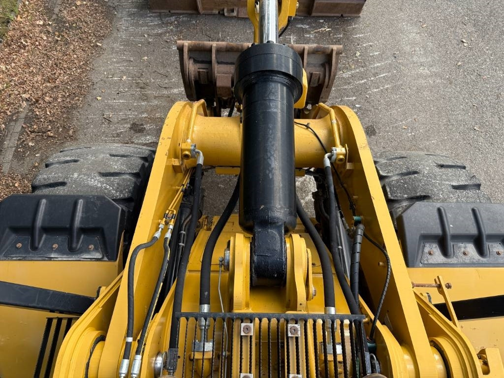 Ładowarka kołowa CAT 972M