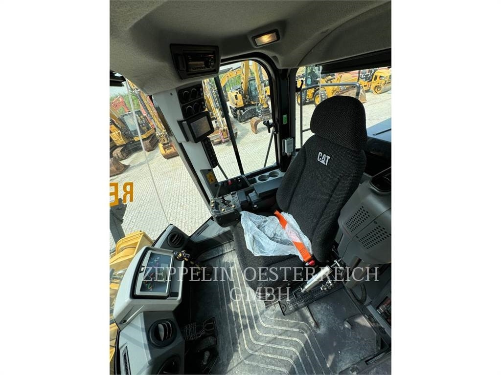 Ładowarka kołowa CAT 972 M XE