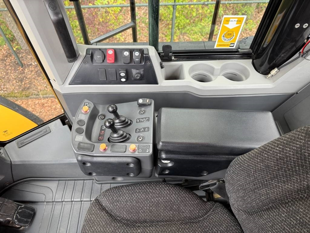 Ładowarka kołowa CAT 980M