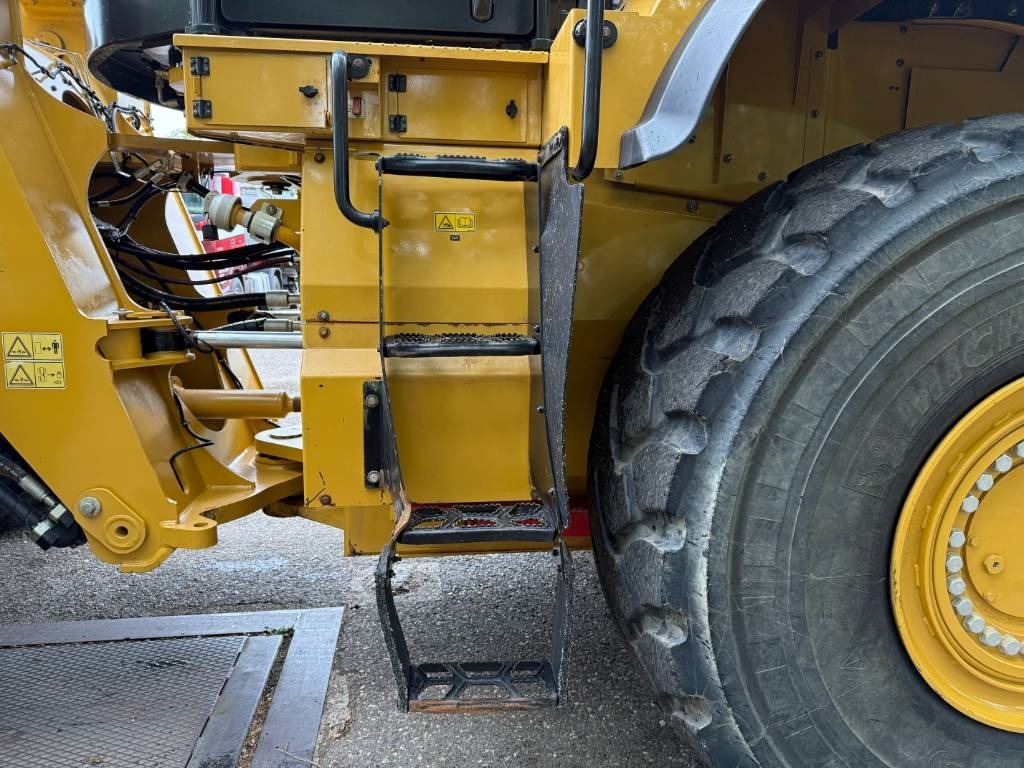 Ładowarka kołowa CAT 980M