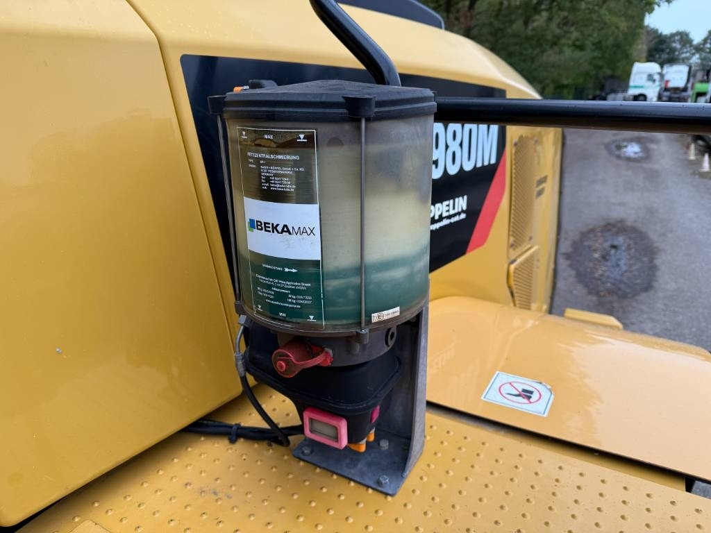 Ładowarka kołowa CAT 980M