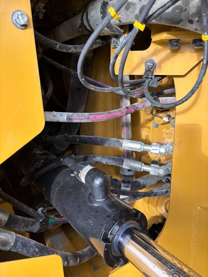 Ładowarka kołowa CAT 980 M