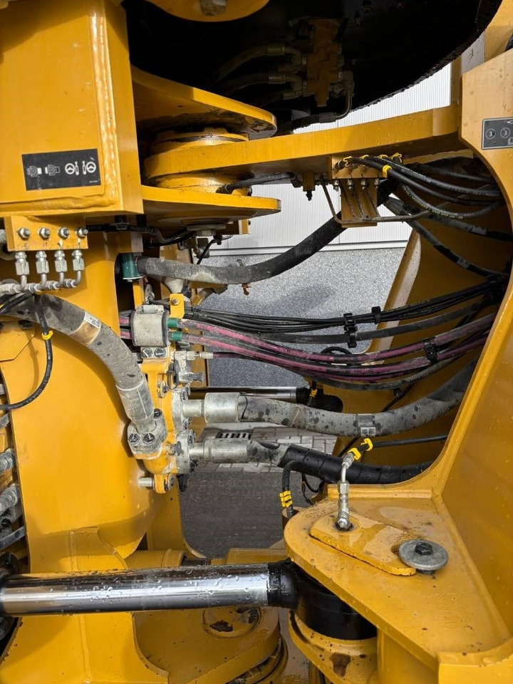 Ładowarka kołowa CAT 980 M