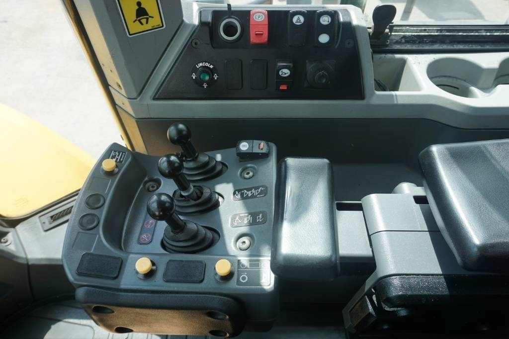 Ładowarka kołowa CAT 980 M