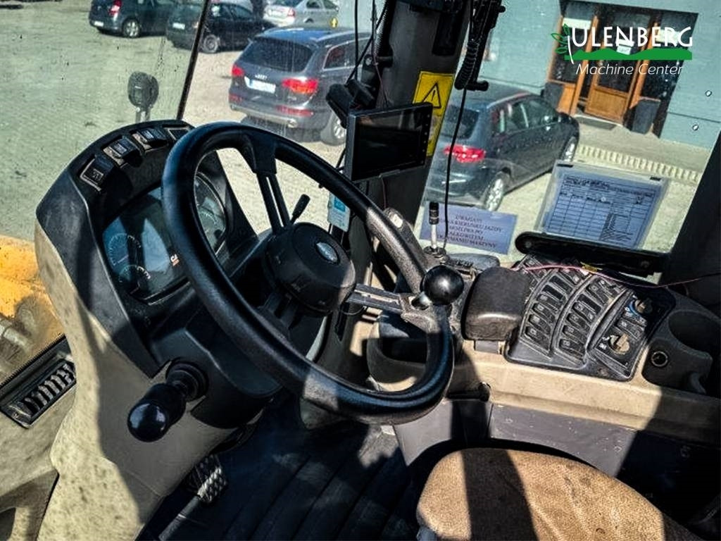 Ładowarka kołowa Case 821 F