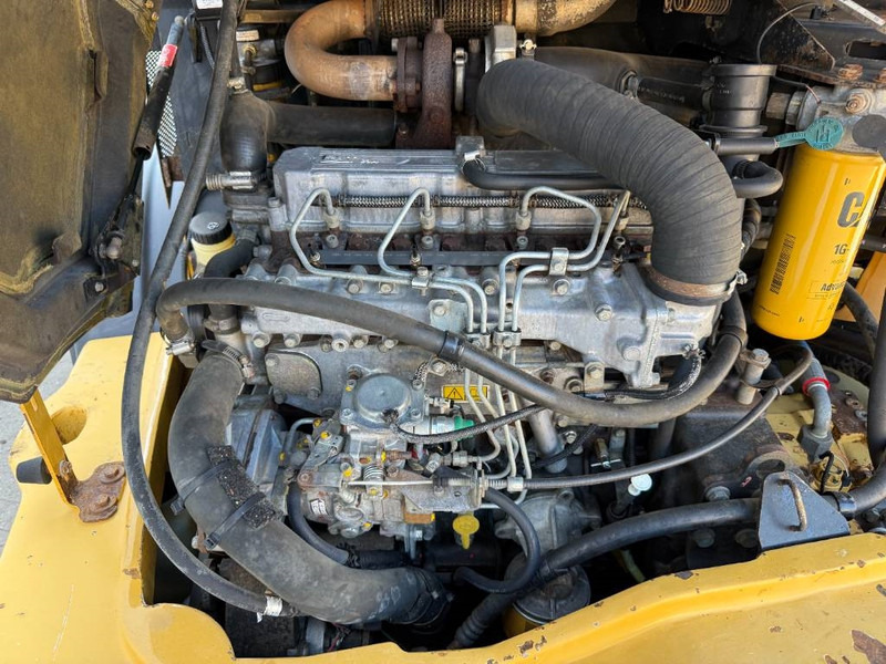 Ładowarka kołowa Cat 906H - Auto Greasing / Quick Coupler