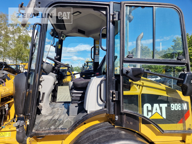 Ładowarka kołowa Cat 908M