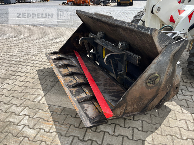 Ładowarka kołowa Cat 908M