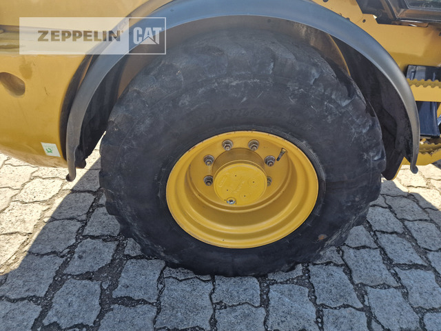 Ładowarka kołowa Cat 908M