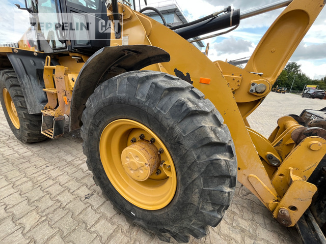 Ładowarka kołowa Cat 918M