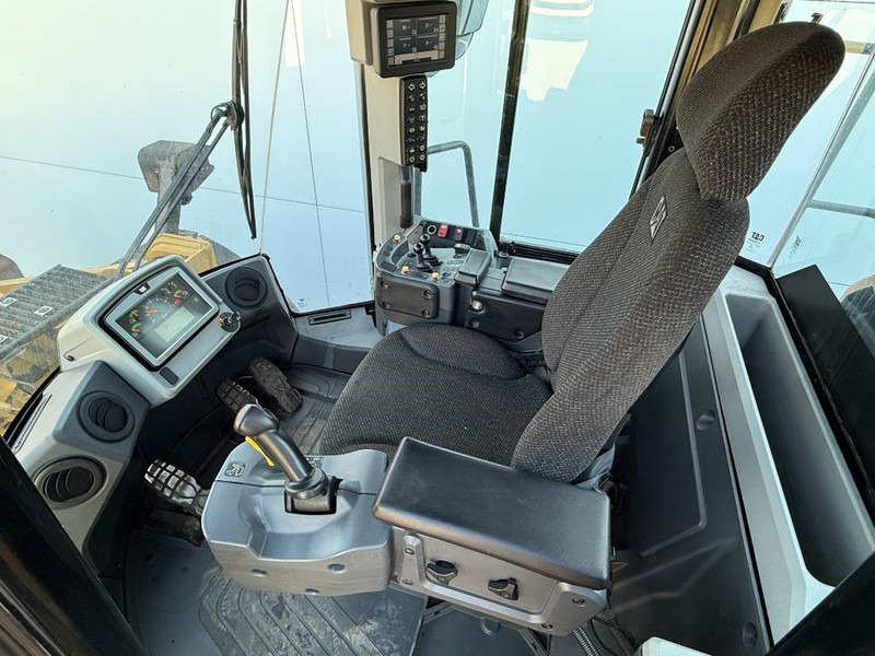 Ładowarka kołowa Cat 972M - German Machine / Automatic Greasing