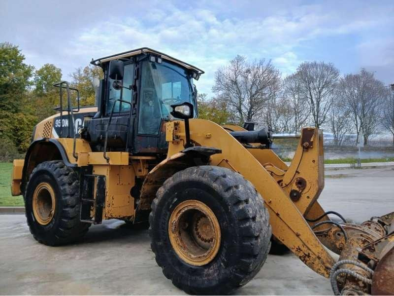 Ładowarka kołowa Caterpillar 950K