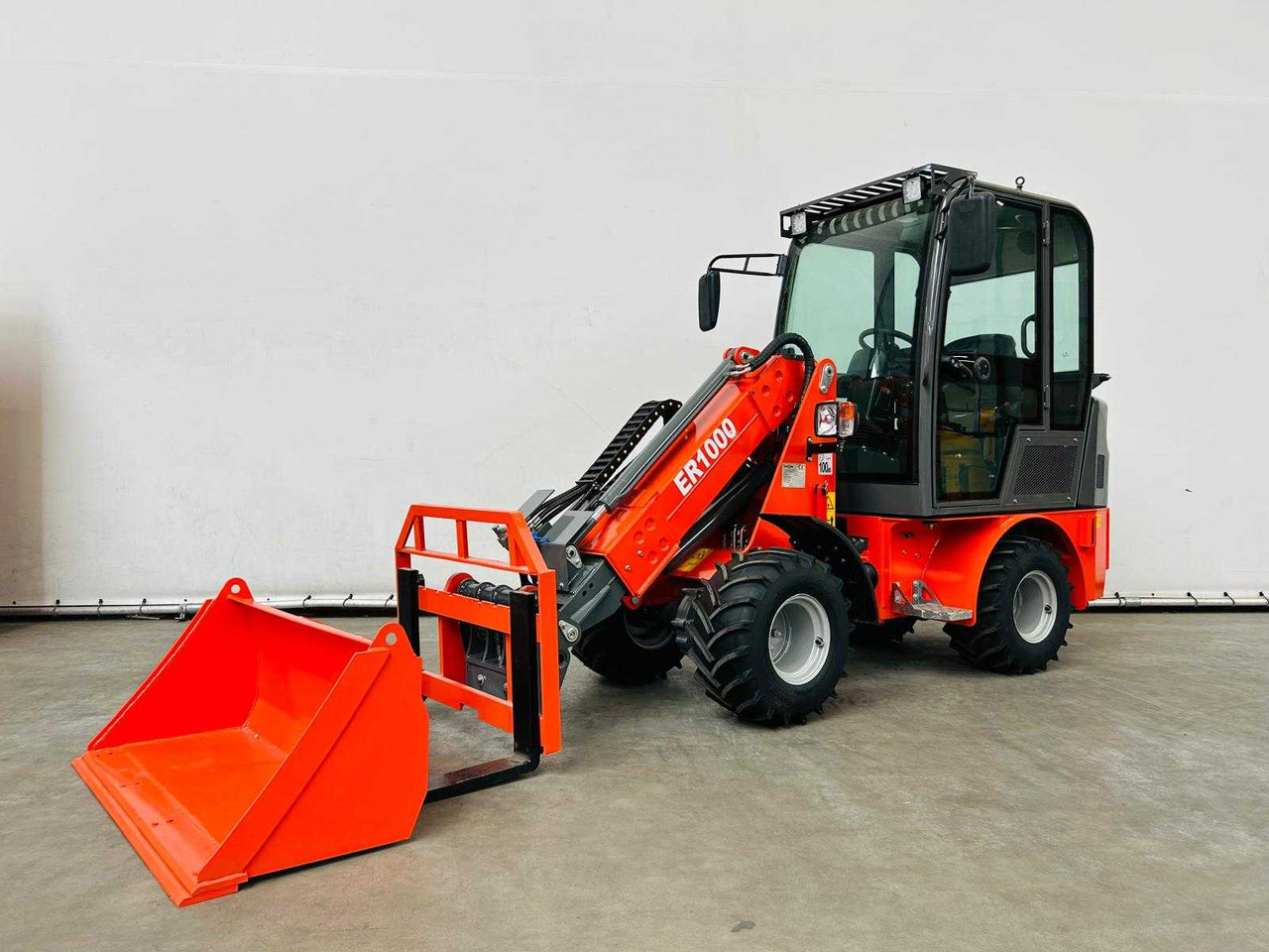 Ładowarka kołowa EVERUN - 2025 - ER1000 - TELESCOPIC ARTICULATED WHEEL LOADER KUBOTA EURO5