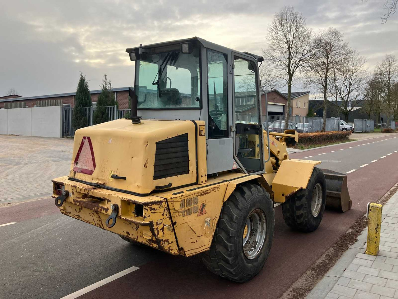 Ładowarka kołowa GEHL EUROPE - 2006 - KL498 - SHOVEL