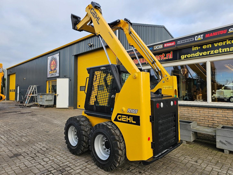Ładowarka kołowa Gehl R165