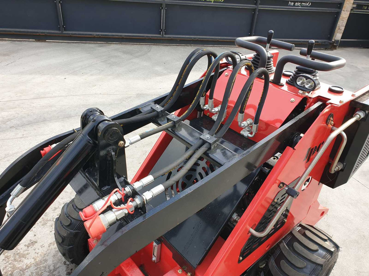 Ładowarka kołowa JPC HT320 SKID STEER LOADER