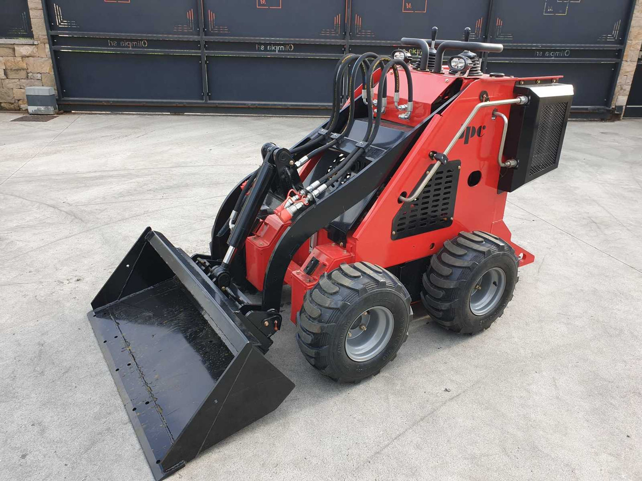 Ładowarka kołowa JPC HT320 SKID STEER LOADER