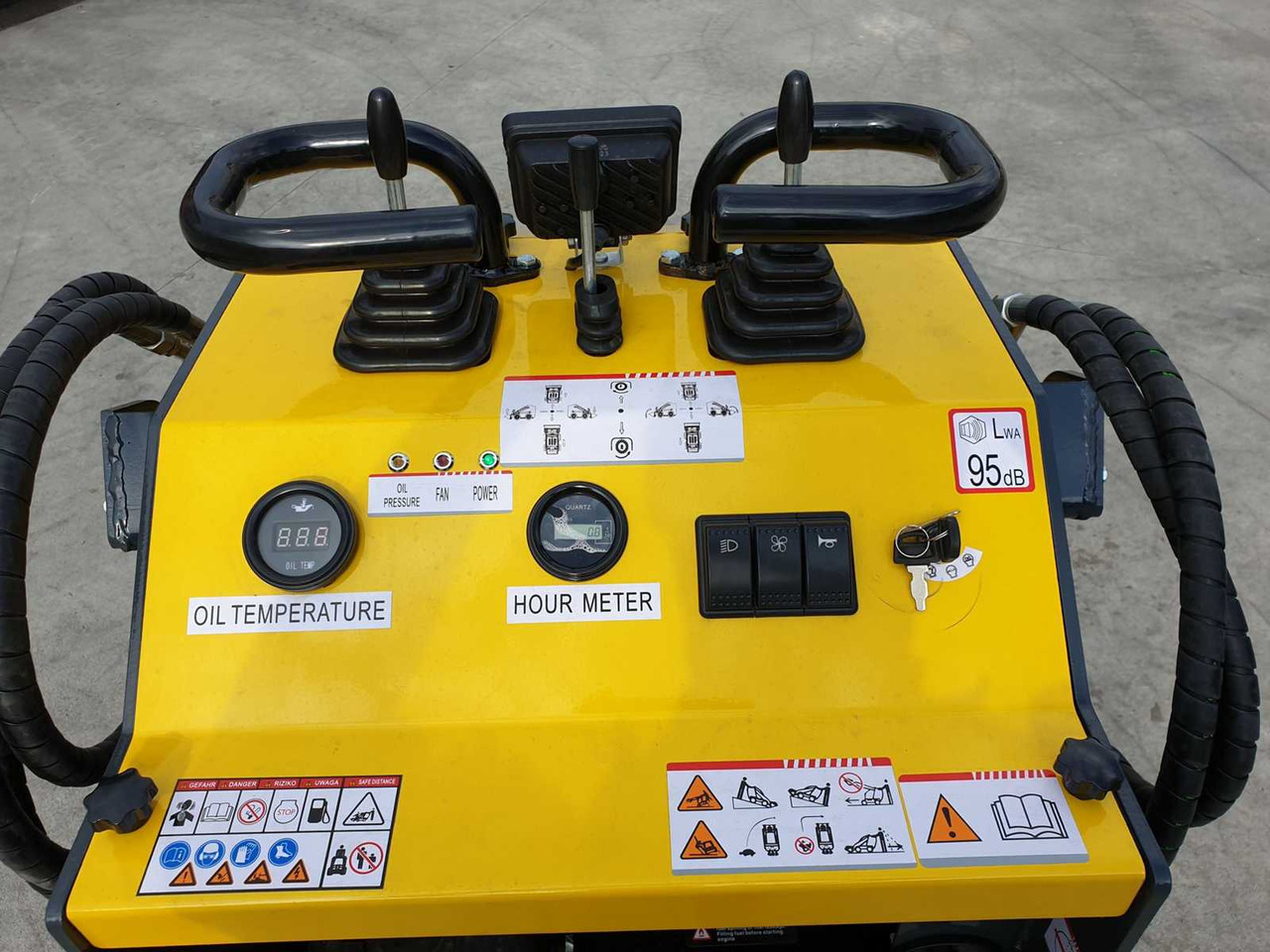 Ładowarka kołowa JPC HT360 MINI TRACK LOADER