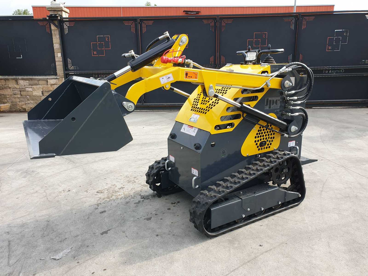 Ładowarka kołowa JPC HT360 MINI TRACK LOADER