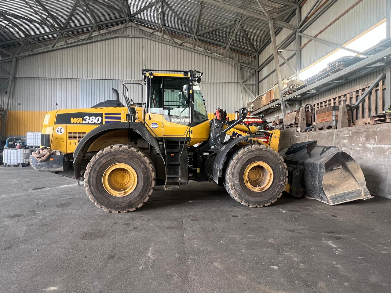 Ładowarka kołowa KOMATSU WA 380-8E0