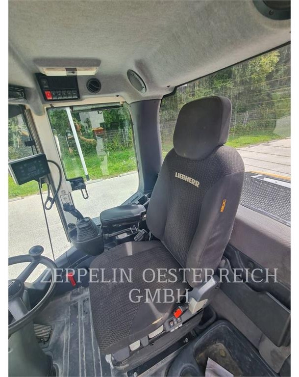 Ładowarka kołowa Liebherr L526