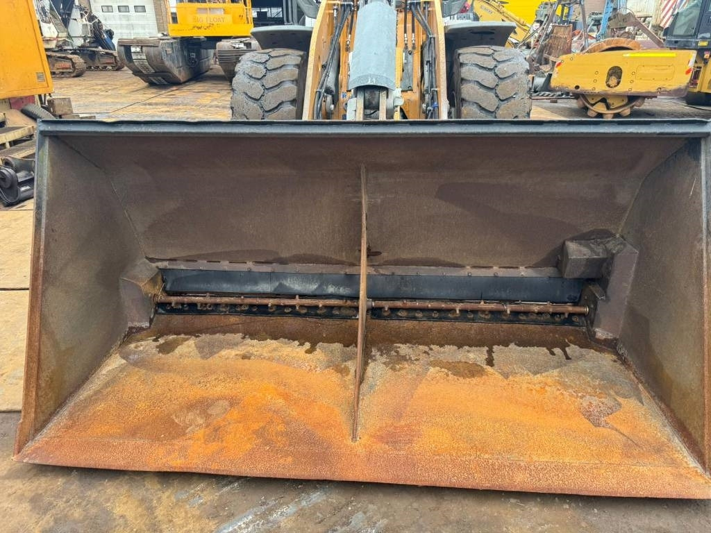 Ładowarka kołowa Liebherr L556