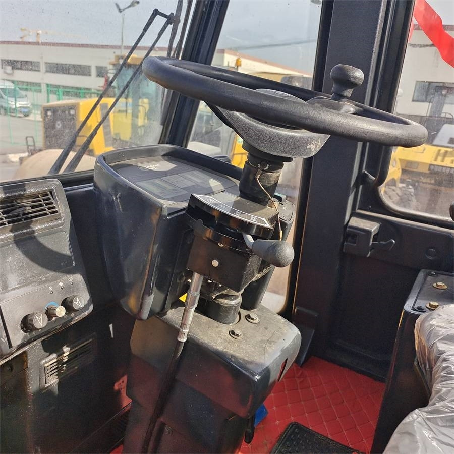 Ładowarka kołowa SDLG 856