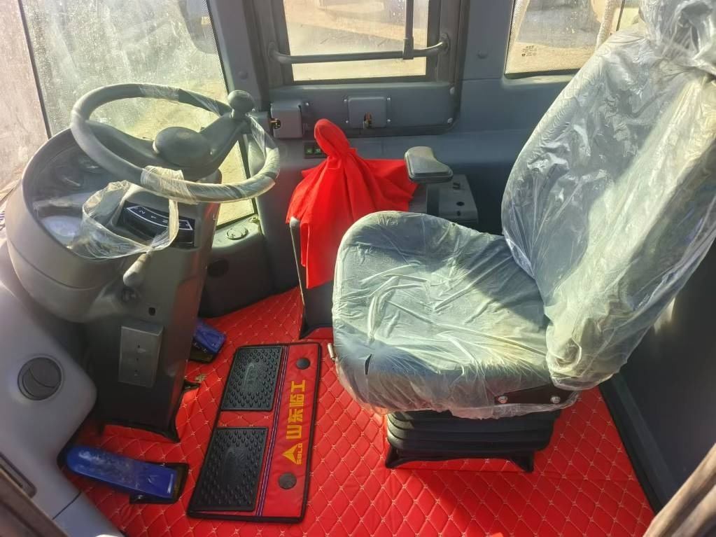 Ładowarka kołowa SDLG LG 956 L