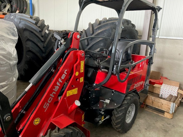 Ładowarka kołowa Schäffer Hoflader 2024