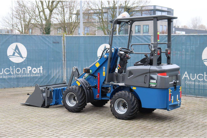 Ładowarka kołowa V-tech E606