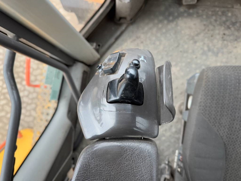 Ładowarka kołowa Volvo L220H - CDC Steering / Dutch Machine