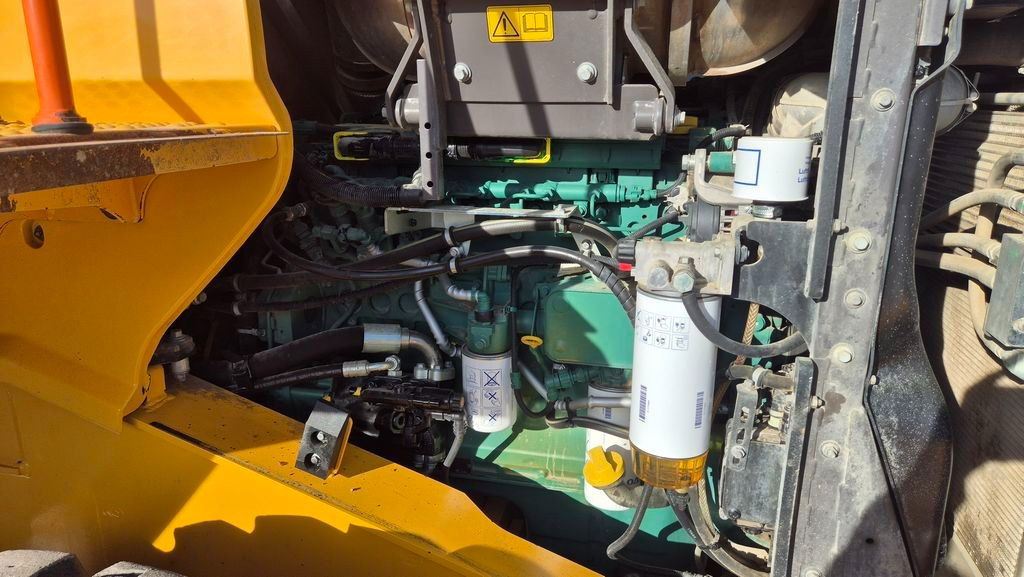 Ładowarka kołowa Volvo L90H - Year 2021 - 12630 Hours - Scale - NEW Bucket