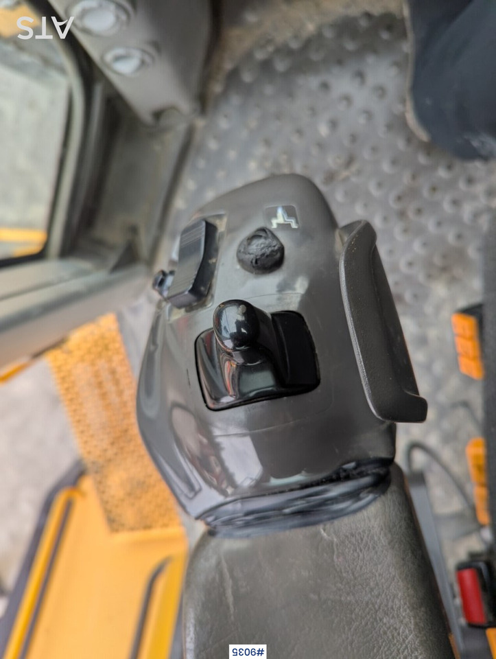 Ładowarka kołowa Wheel Loader Volvo L180 F (SEE VIDEO)