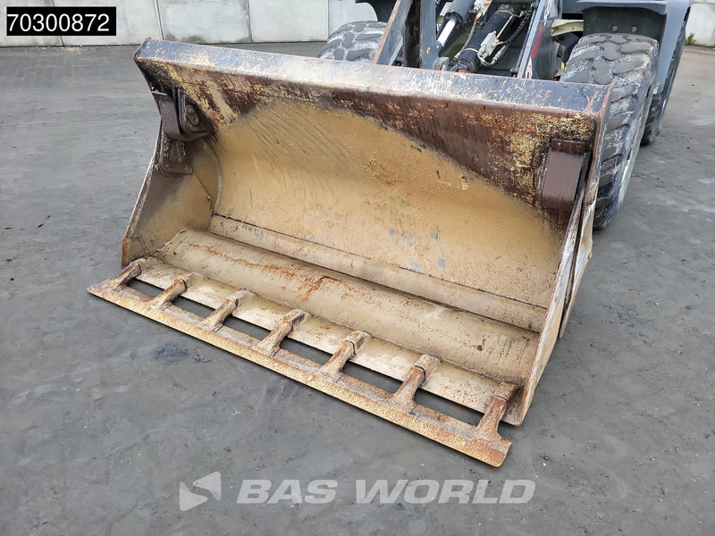 Ładowarka kołowa Yanmar TL80 4-1 Buckets + Forks