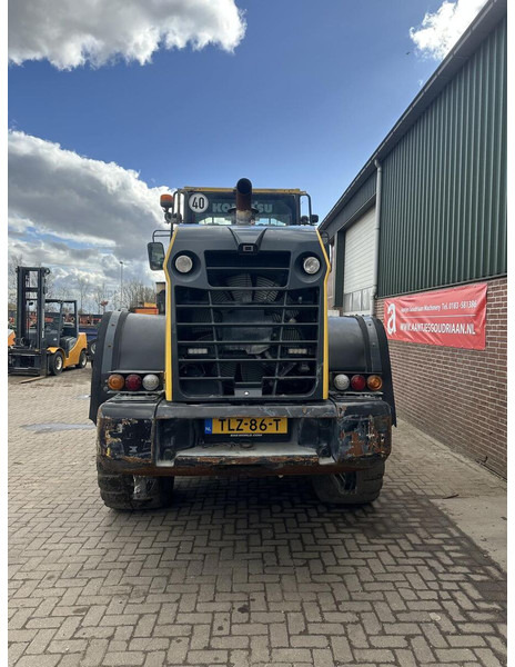 Ładowarka kołowa shovel WA270 8 - Gebruikt