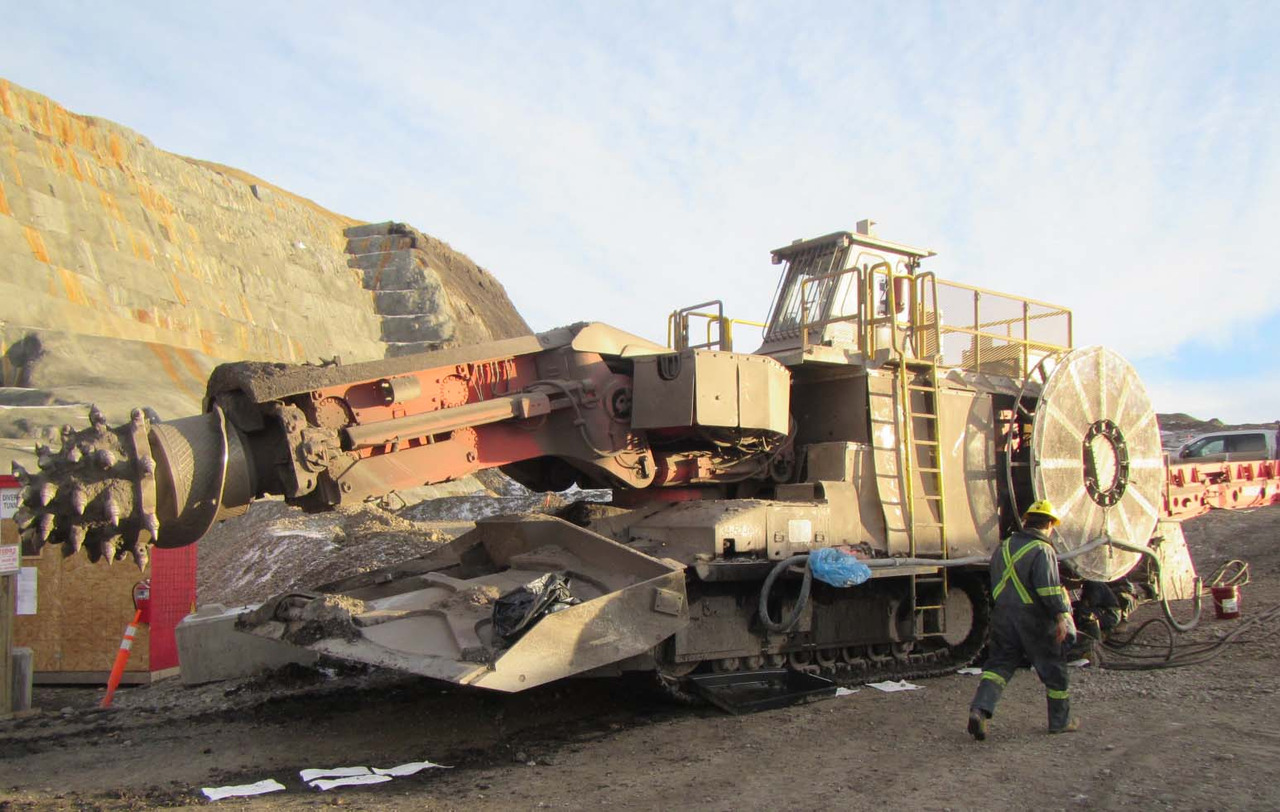 Maszyna górnicza Sandvik MT520: zdjęcie 2