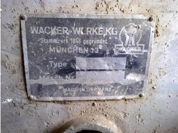 Wacker DVPN 75 - Maszyna budowlana