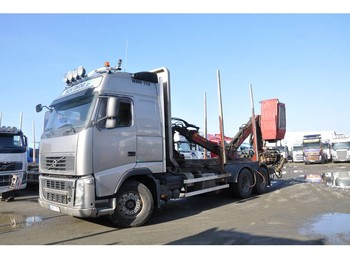 Ciężarówka do przewozu drewna — Volvo FH D13 6X4 / 550