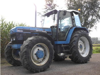 FORD 8240 SLE  - Ciągnik rolniczy