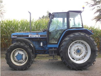 FORD 8240 SLE wheeled tractor  - Ciągnik rolniczy