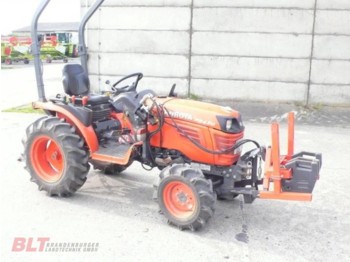 Kubota B2420 - Ciągnik rolniczy