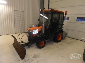 Kubota B7100 HST Kompakttraktor med plog & spridare -89  - Ciągnik rolniczy