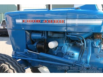 New Holland/Ford 4000 - Ciągnik rolniczy
