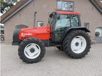 VALMET 8100 - Ciągnik rolniczy