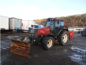 Valtra 6350 HiTech Traktor med vikplog & sandspridare -00  - Ciągnik rolniczy