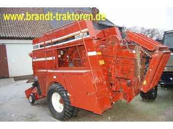 FIAT Hesston 4700** square baler - Maszyna rolnicza