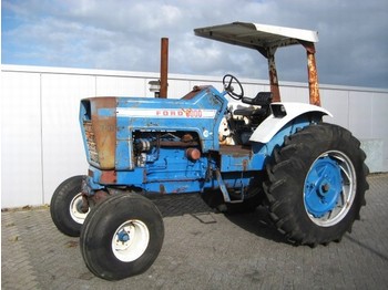 Ciągnik rolniczy Ford 8000: zdjęcie 1