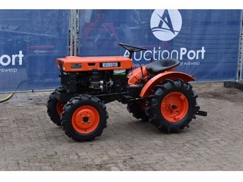 Mini traktor Kubota B6000: zdjęcie 1