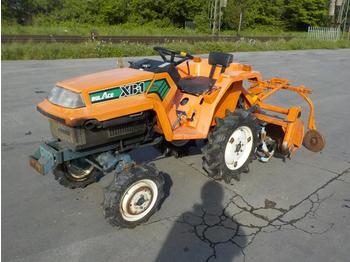 Mini traktor Kubota XB-1D: zdjęcie 1