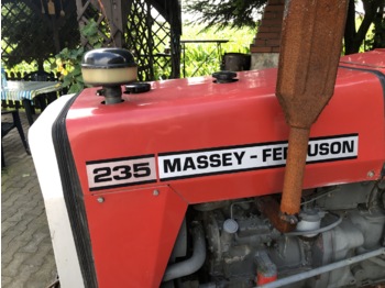Ciągnik rolniczy MASSEY FERGUSON 235: zdjęcie 1